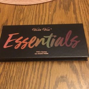 BRAND NEW VIOLET VOSS